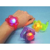 Flashing Flower Bracelet