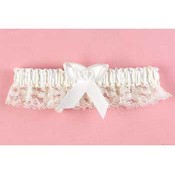 Ivory Double Heart Garter Narrow Lace
